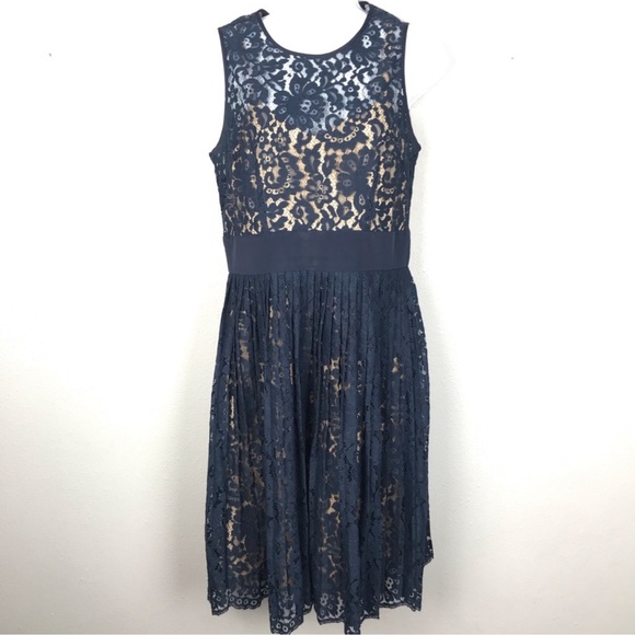 NWOT Eliza J Navy Lace Dress with Pleated Skirt Size 6 - Picture 2 of 8